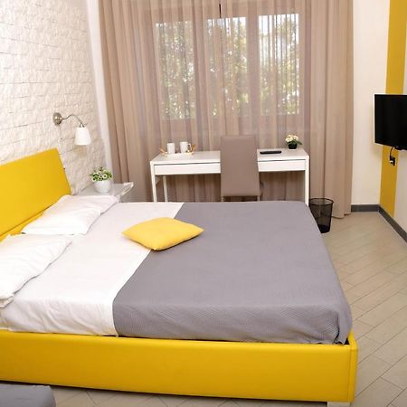 Guest House Le Tre Isole Соренто Екстериор снимка