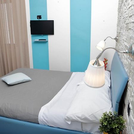 Guest House Le Tre Isole Соренто Екстериор снимка